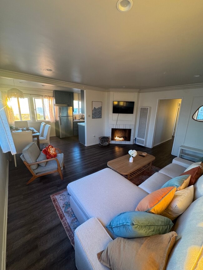 Building Photo - 137 27th St