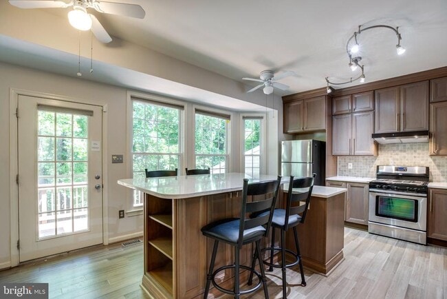 Building Photo - 3105 Sutherland Hill Ct