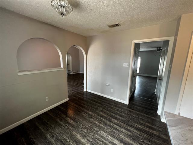 Building Photo - 6400 Dorchester Trail