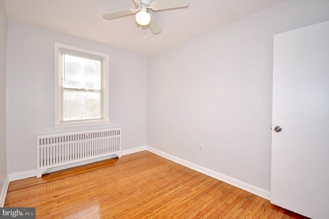 Building Photo - 8037 Pine Rd