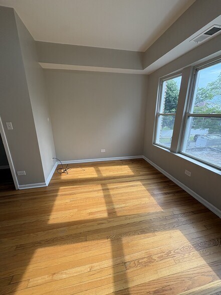 Building Photo - 1253 W 80th St