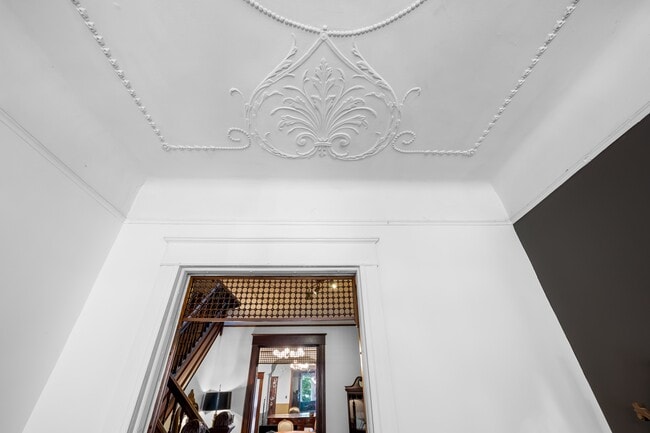 Building Photo - 3314 Auchentoroly Terrace