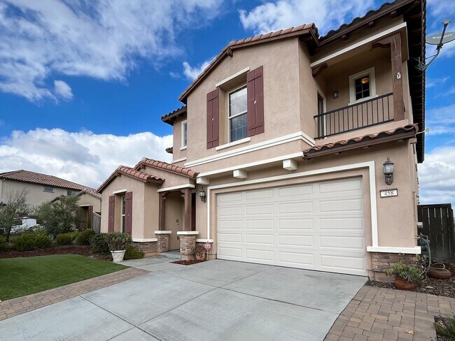 Building Photo - 5bd/3ba, 3969 sq ft Home in Gated Community in Vista!