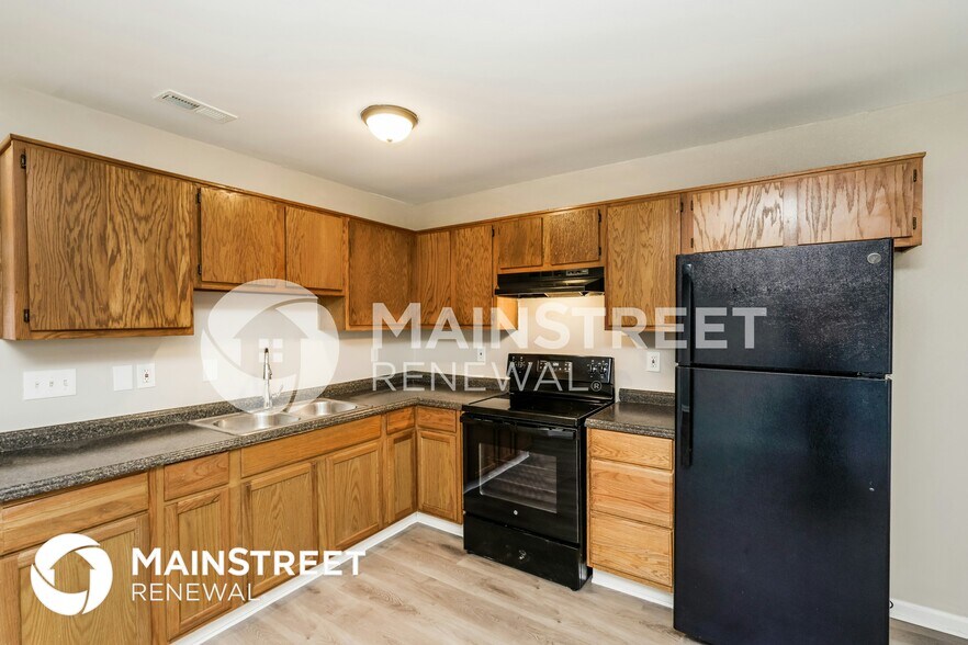 Building Photo - 638 S 26th St