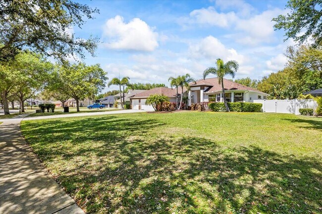 Building Photo - 12422 Creek Edge Dr