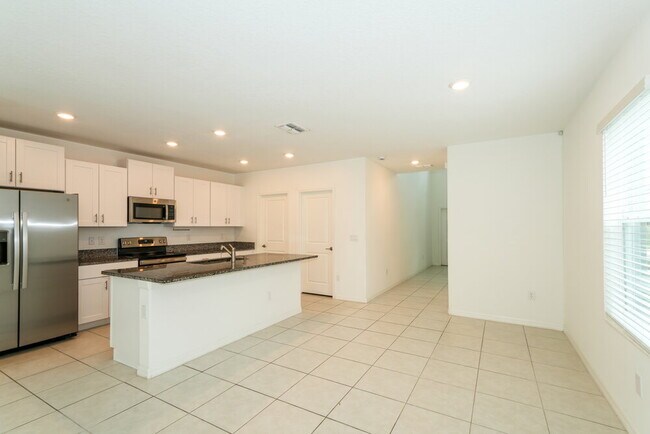 Building Photo - 17954 Blissful Stars Dr