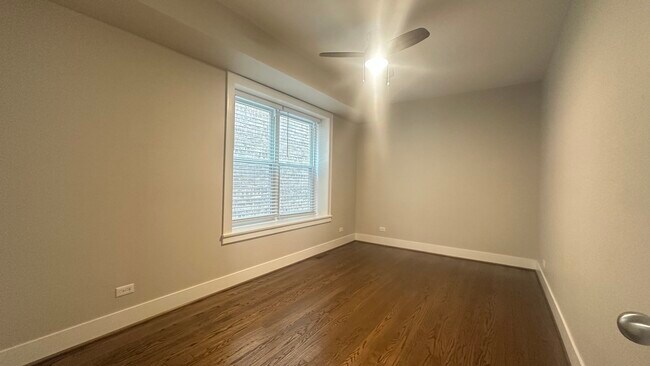Building Photo - 5632 N St Louis Ave