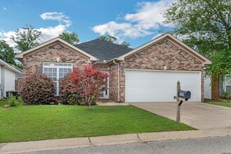 Building Photo - 2209 44th Ave