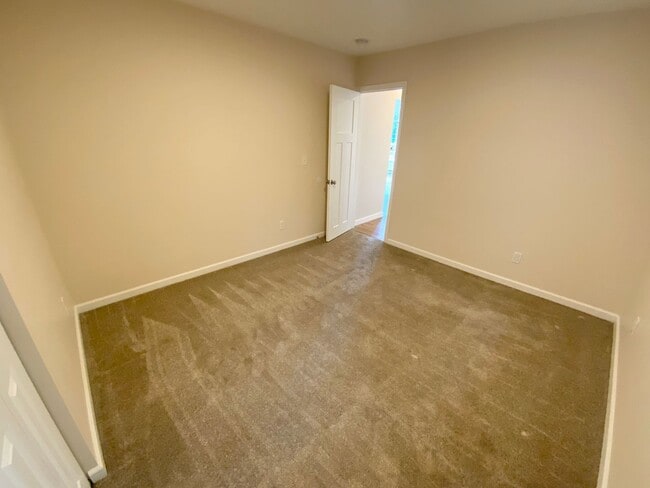 Building Photo - 3827 Wetmore Ave