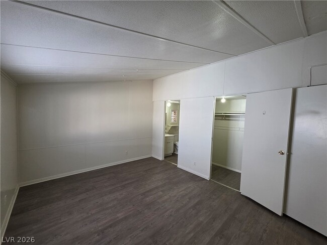 Building Photo - 2916 Gavilan Ln