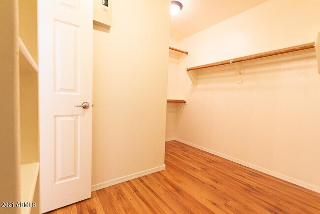 Building Photo - 1296 E Weatherby Way