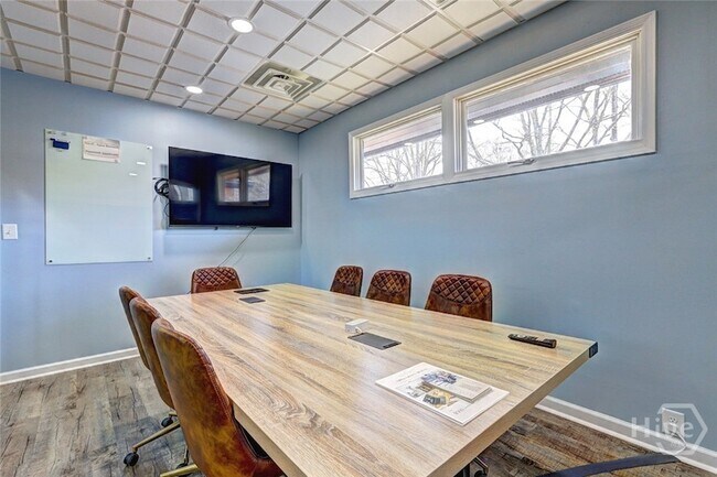 Building Photo - 333 Alcovy St
