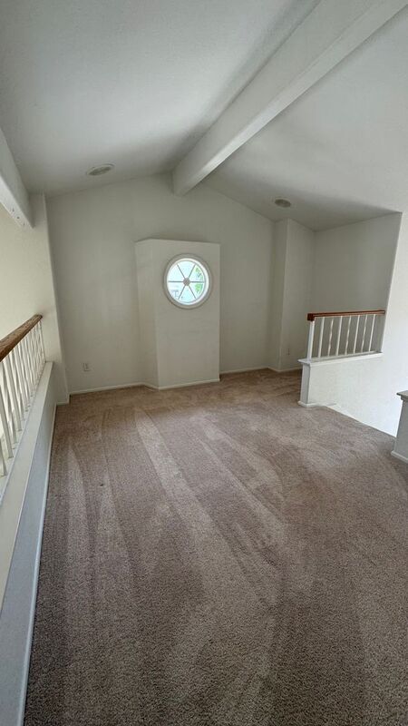 Building Photo - 452 E Bougainvillea Ln