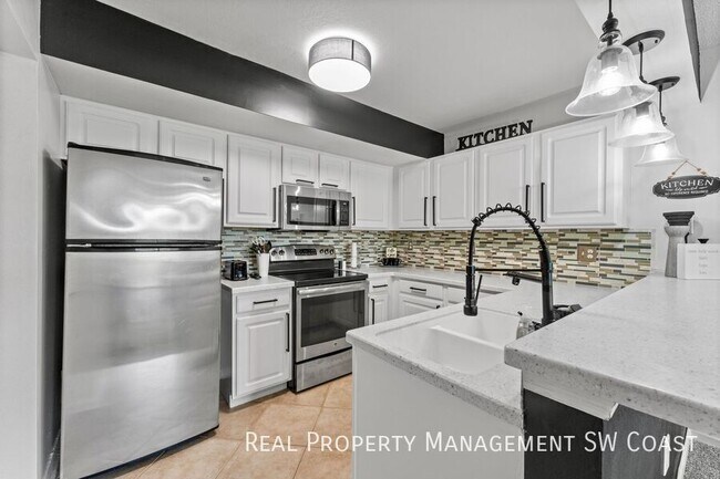 Building Photo - 4109 Residence Drive