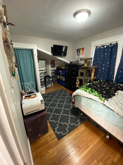 Building Photo - 63 Jastram St