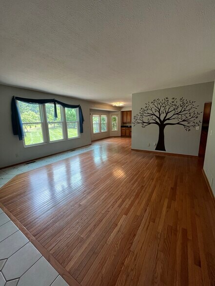 Building Photo - 7960 Compton Ct