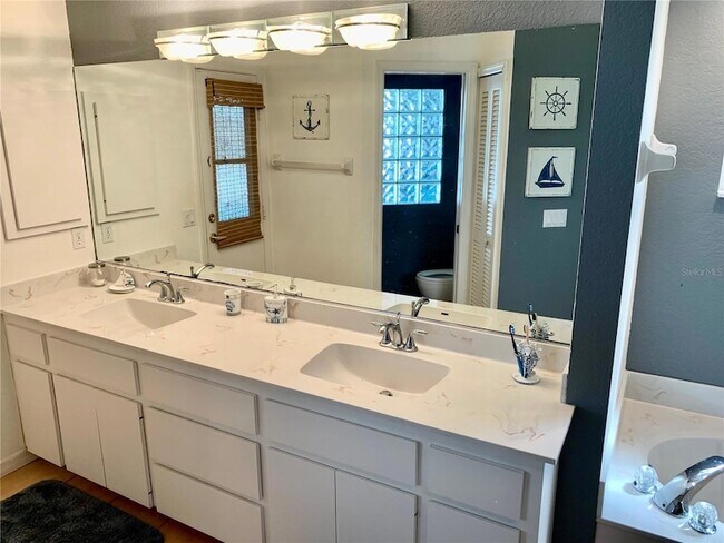 Building Photo - 3727 Whippoorwill Ct