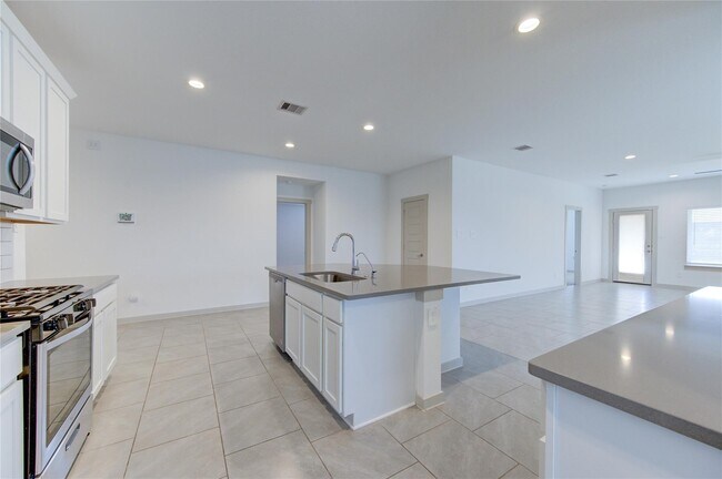 Building Photo - 29506 Cayenne Cir