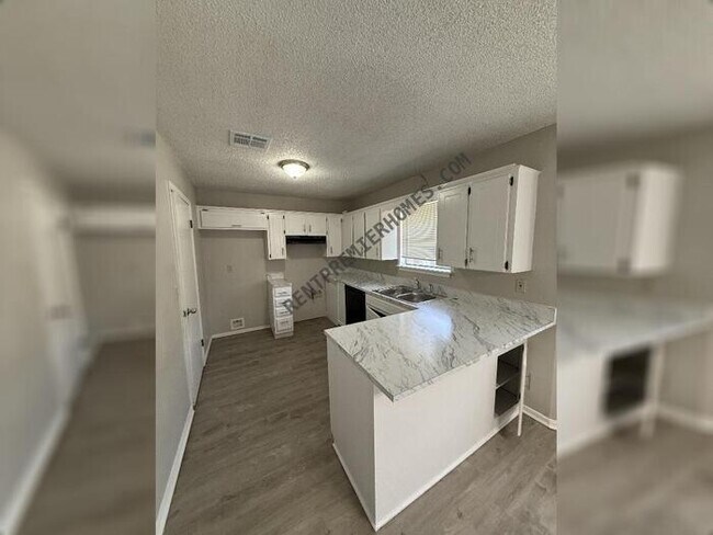 Building Photo - 1237 N Ironwood Pl