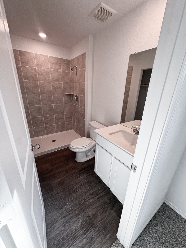 Building Photo - 2058 Zephyr Lily