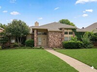 Building Photo - 1616 Fannin Cir
