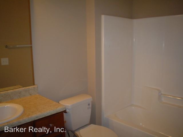 Building Photo - 3722 Burt Dr