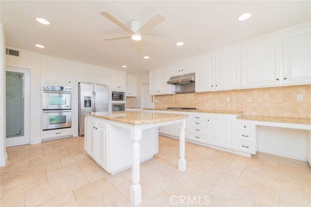 Building Photo - 22201 Wayside