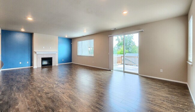 Building Photo - 4 Bedroom Home in Marysville Available Now!