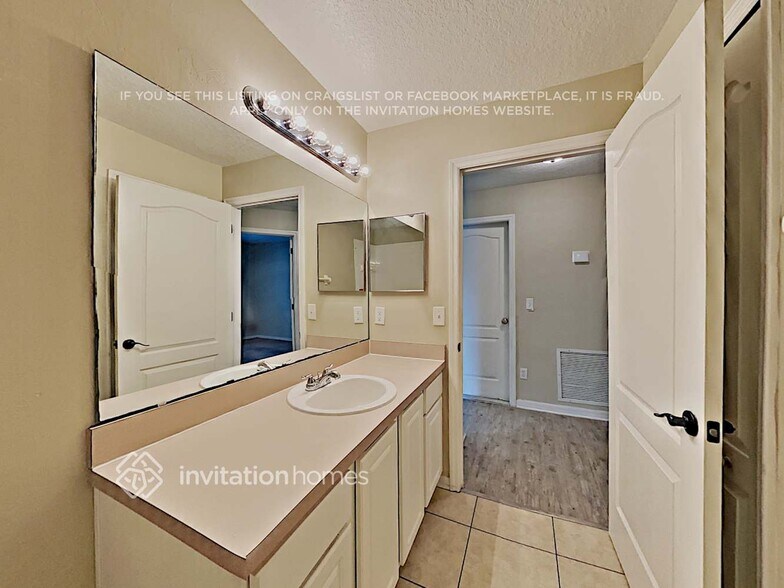 Building Photo - 12338 Sophiamarie Loop