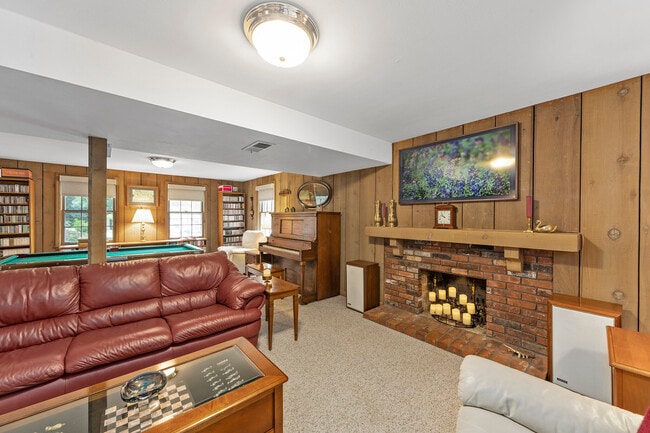 Building Photo - 12819 Huntercreek Rd