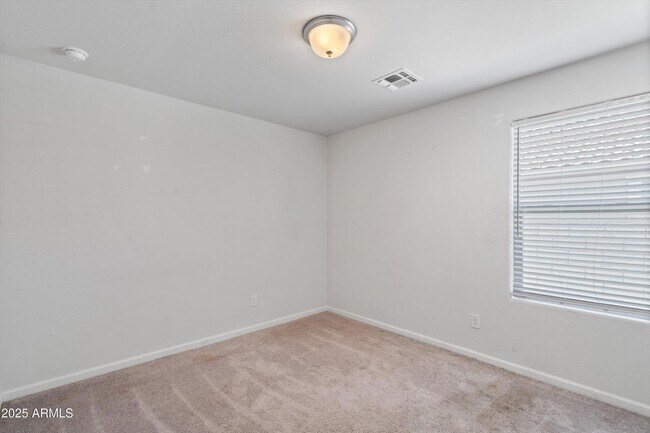 Building Photo - 2084 E Velvet Pl