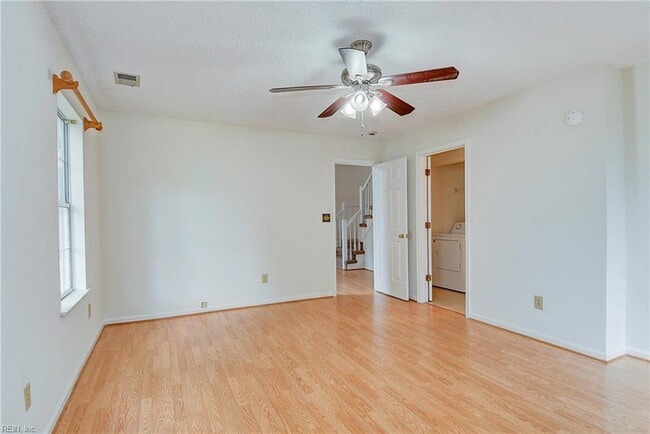 Building Photo - 1224 Corkwood Cir