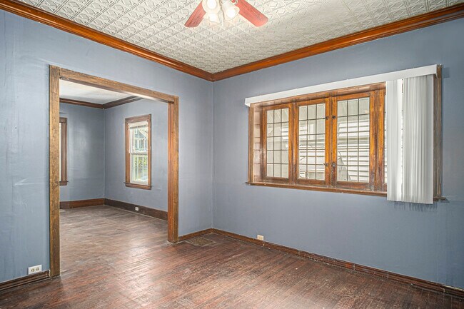 Building Photo - 1321 Bemis St SE