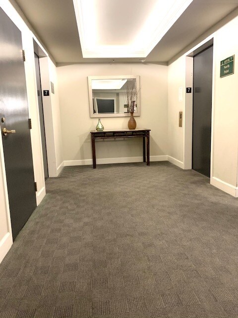 Building Photo - 240 Lombard St