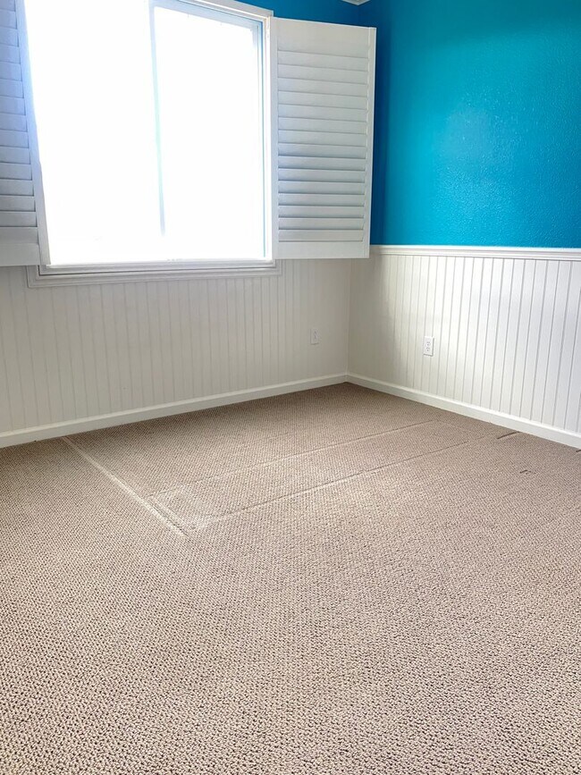 Building Photo - Home in Damonte Ranch Village