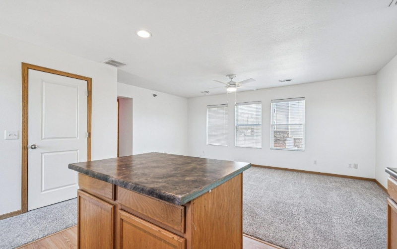 Building Photo - 6810 S 182nd Ct