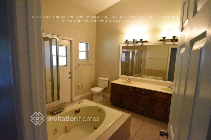 Building Photo - 412 Country Wood Cir