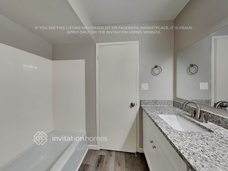 Building Photo - 7009 N 29th Ave