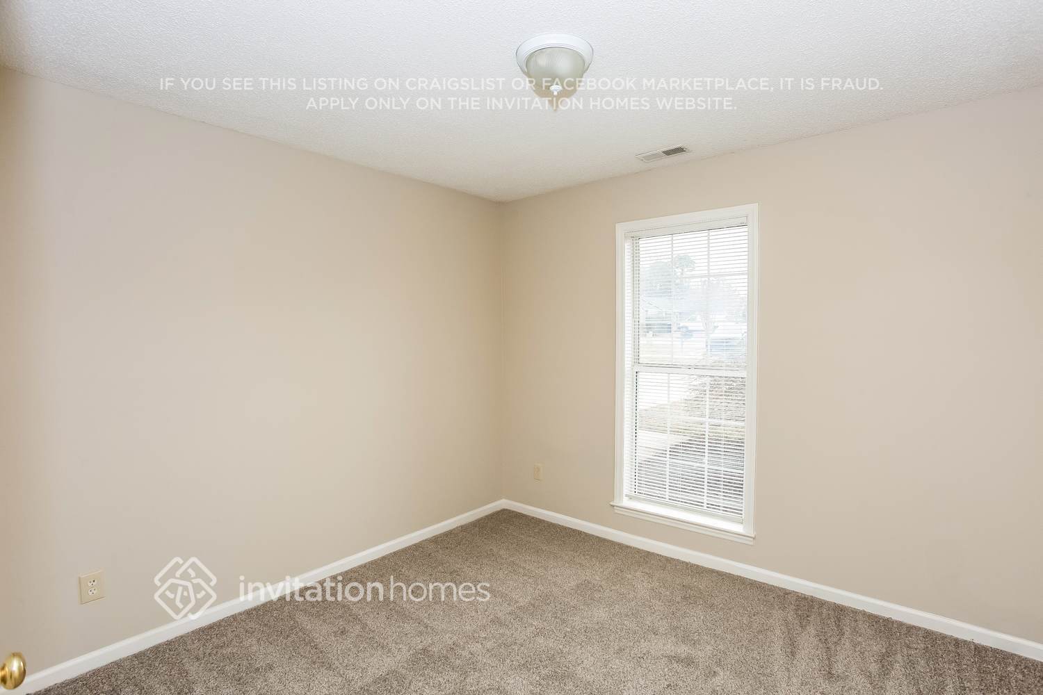 Building Photo - 5014 Alexis Dr