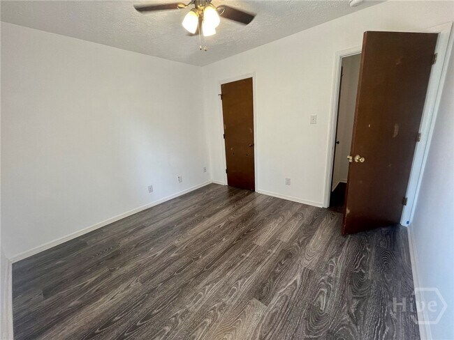 Building Photo - 18 Rivers Bend Dr