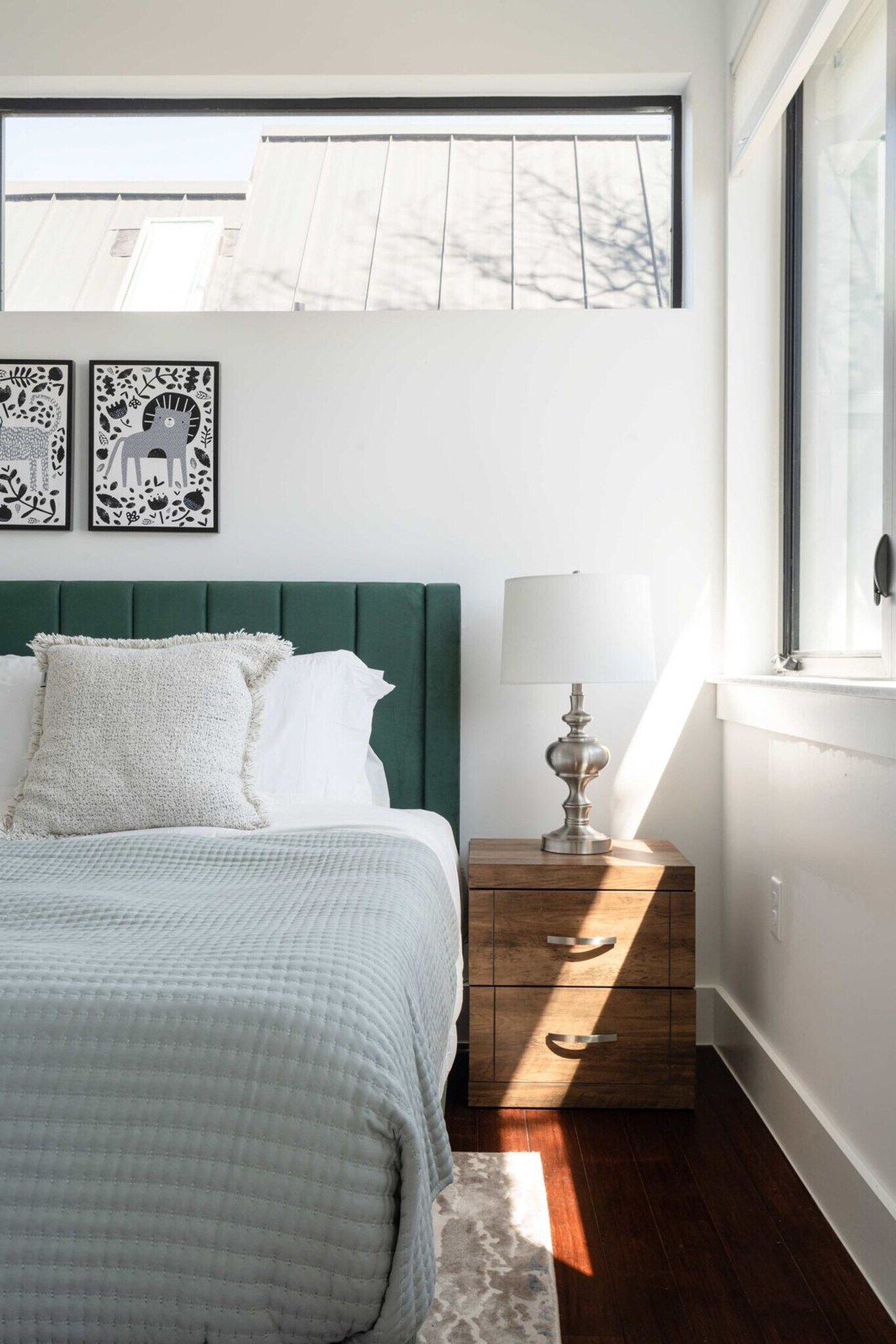 Building Photo - 5208 Evans Ave