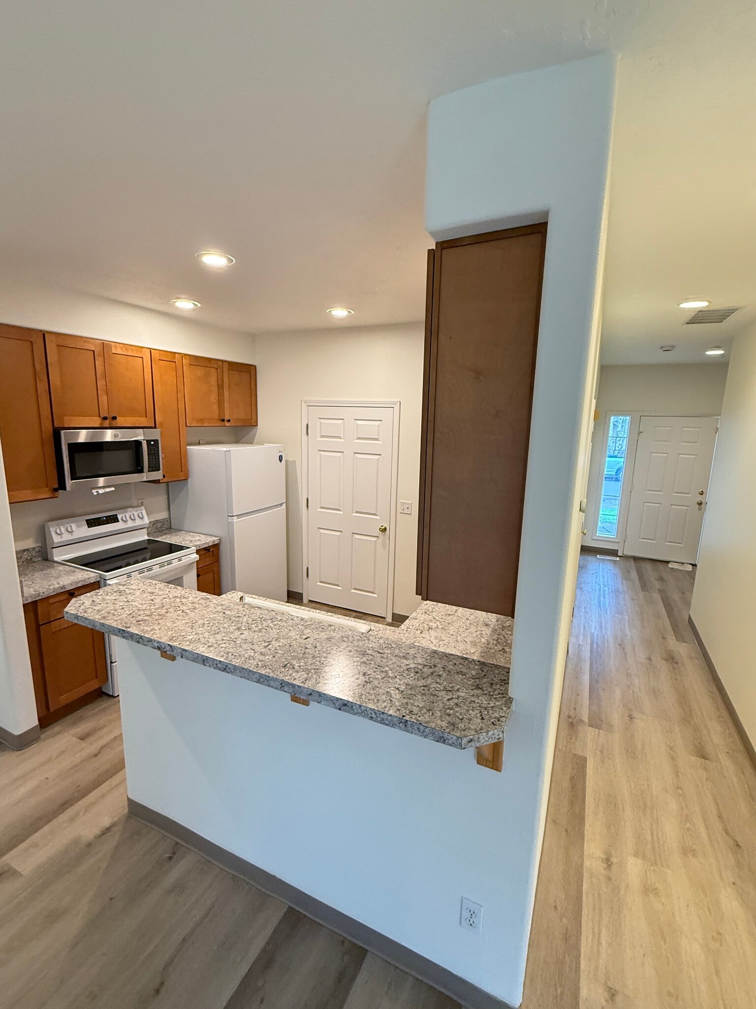 Building Photo - 3277 NE 14th Ave