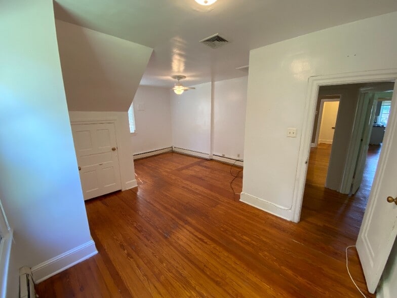 Building Photo - 437 N Highland Ave