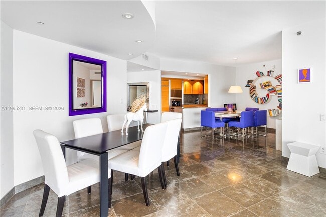 Building Photo - 450 Alton Rd