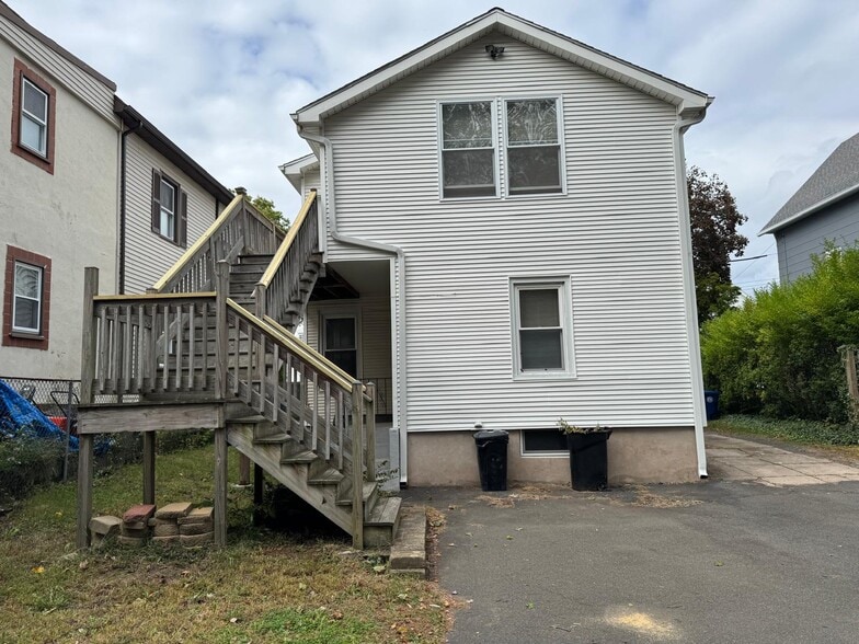 Building Photo - 14 Court St