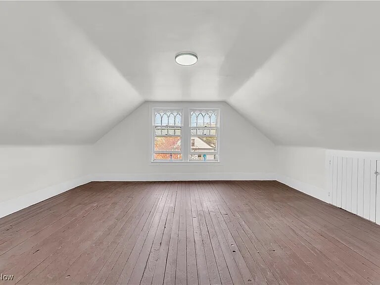 Building Photo - 7218 Lawnview Ave