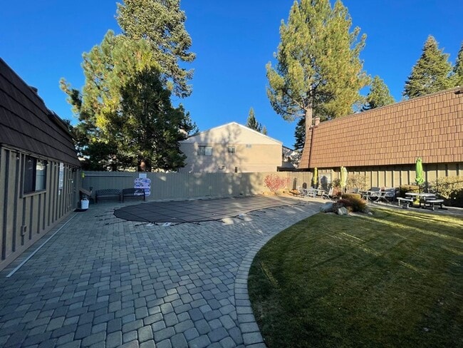 Building Photo - New Listing! LONG TERM: Great Amenities! Spacious Interior! Private Beach!