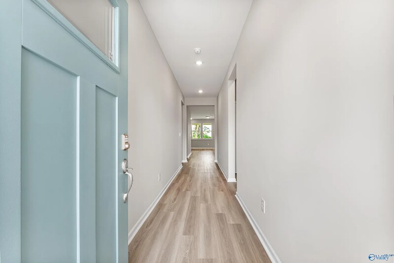 Building Photo - 117 Evergreen Ml Ln