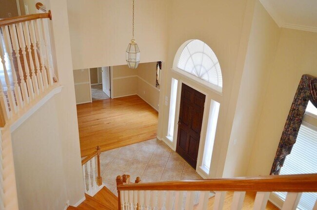 Building Photo - 1703 Berkoff Dr