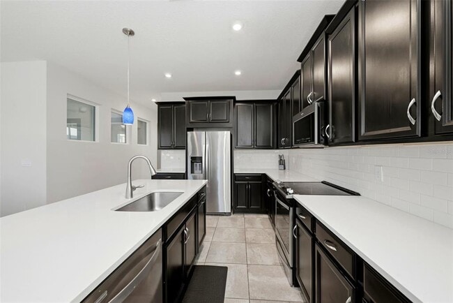 Building Photo - 16662 Wingspread Loop